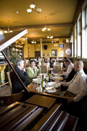 The Waterloo Hotel & Bistro Newport  Extérieur photo