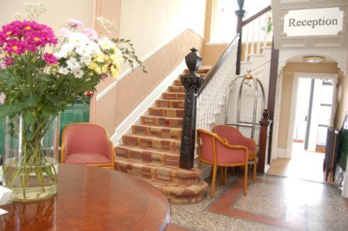 The Waterloo Hotel & Bistro Newport  Extérieur photo